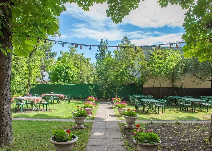 Garten- Und Kunsthotel Gabriel City Vienna